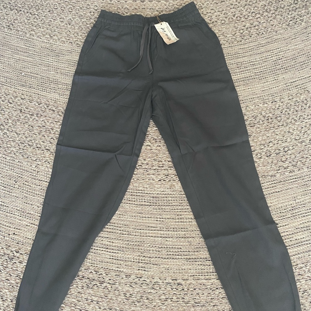 Pink Lily charcoal twill pants Size Large